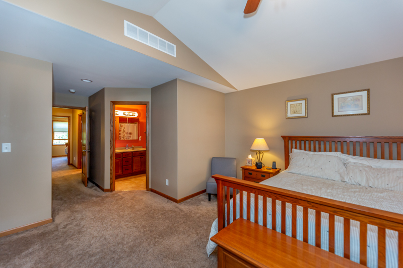 1352 Ridge Drive Sycamore, IL 60178 - Photo 30 of 44 Gallery Image 30