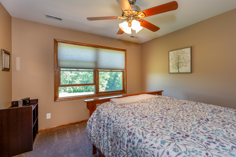 1352 Ridge Drive Sycamore, IL 60178 - Photo 36 of 44 Gallery Image 36