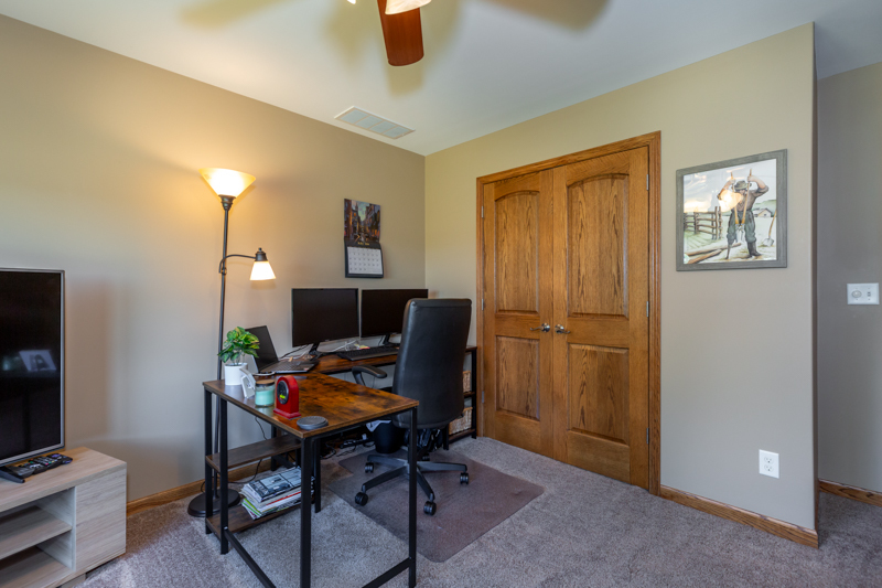 1352 Ridge Drive Sycamore, IL 60178 - Photo 37 of 44 Gallery Image 37