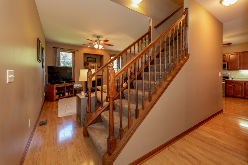 1352 Ridge Drive Sycamore, IL 60178 - Photo 10 of 44 Gallery Image 10