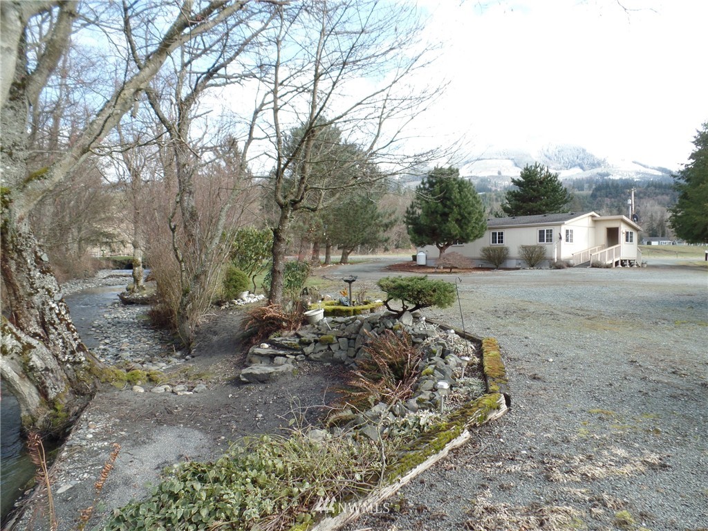 15112 Beaver Lake Road Mount Vernon, WA 98273 - Photo 2 of 24