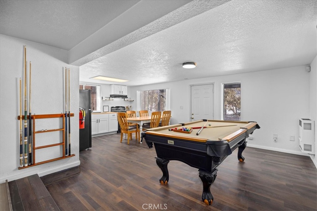 113 East Fairway Boulevard Big Bear City, CA 92314 - Photo 31 of 36 a room with furniture and window