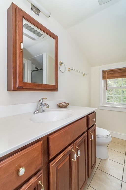 31 MacArthur Road Natick, MA 01760 - Photo 19 of 34