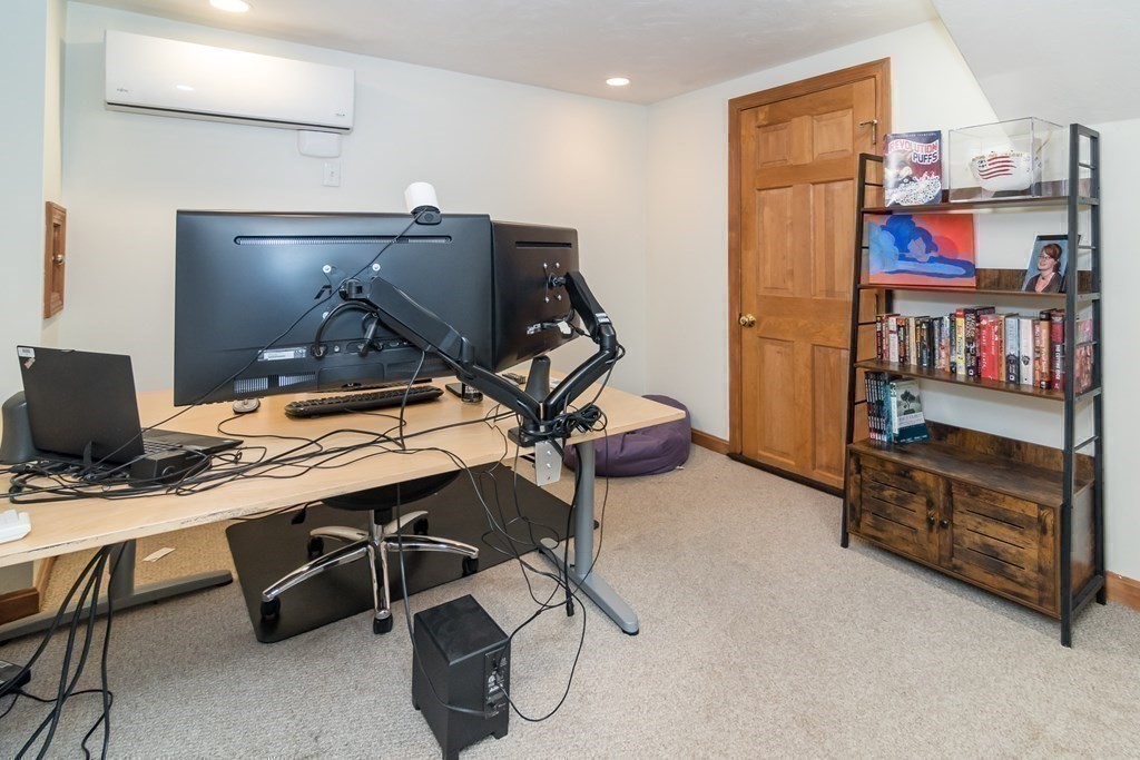 31 MacArthur Road Natick, MA 01760 - Photo 21 of 34