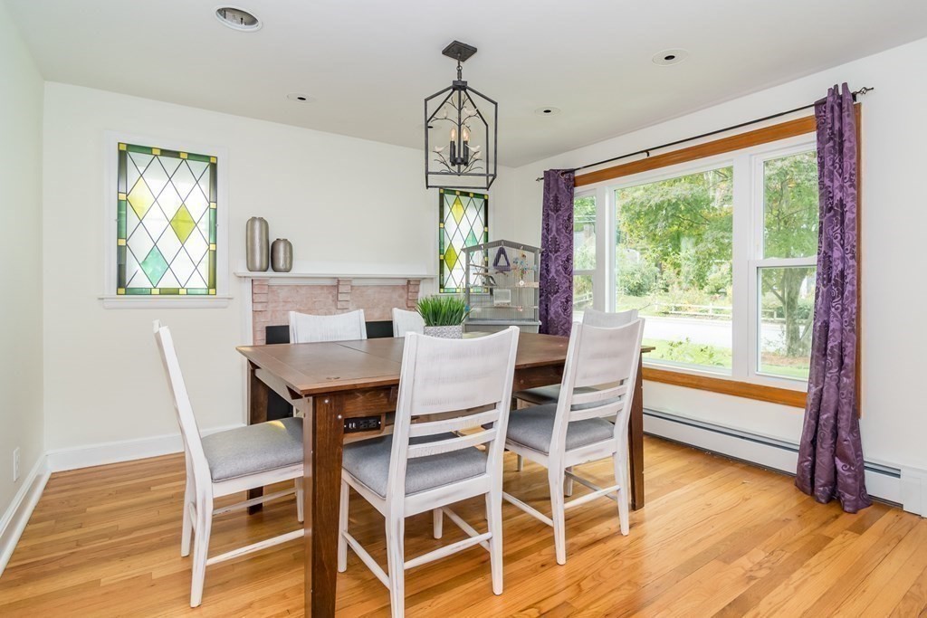 31 MacArthur Road Natick, MA 01760 - Photo 5 of 34