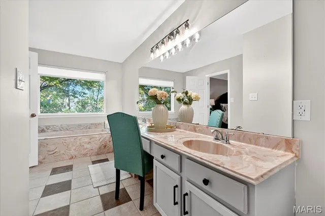 $542,000 | 31 Lace Bark Court, O'Fallon, MO 63368