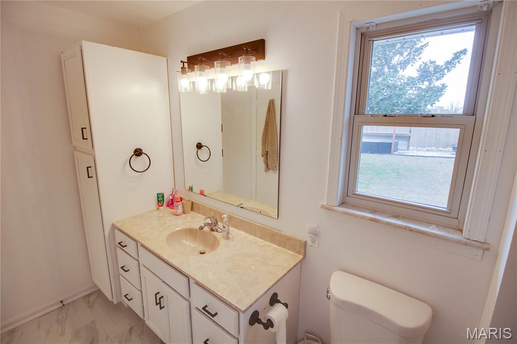2190 Morning Star Drive Alton, IL 62002 - Photo 37 of 58