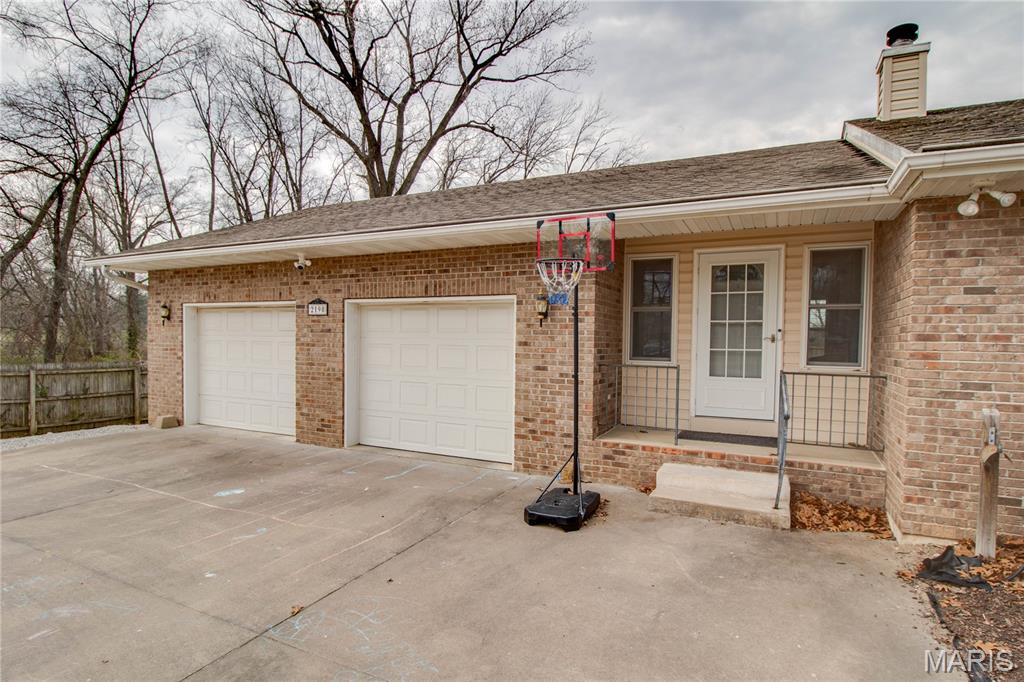 2190 Morning Star Drive Alton, IL 62002 - Photo 6 of 58