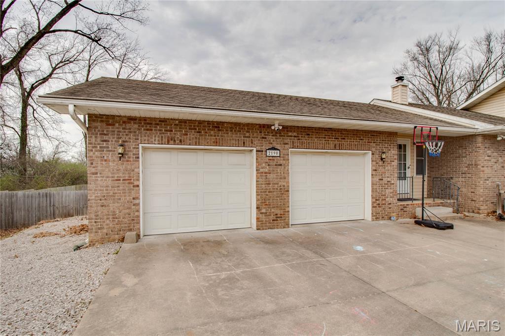 2190 Morning Star Drive Alton, IL 62002 - Photo 7 of 58
