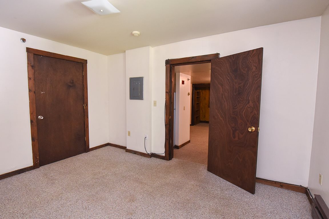 105 Main Street Raymond, NH 03077 - Photo 12 of 27 Gallery Image 12