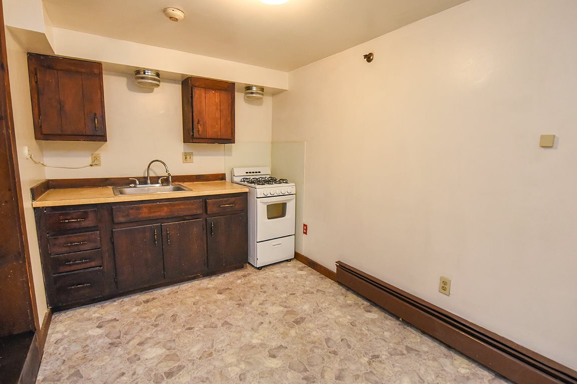 105 Main Street Raymond, NH 03077 - Photo 3 of 27 Gallery Image 3