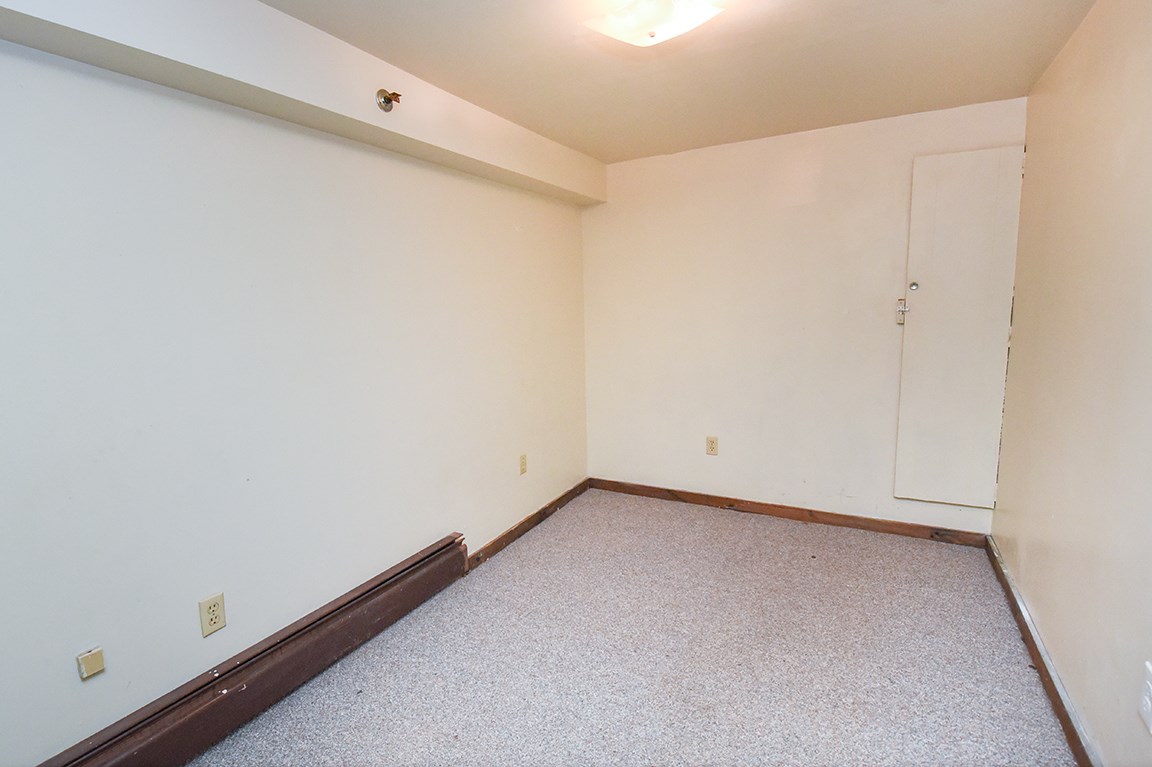 105 Main Street Raymond, NH 03077 - Photo 5 of 27 Gallery Image 5