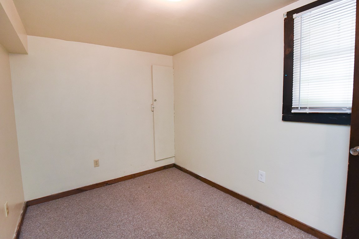 105 Main Street Raymond, NH 03077 - Photo 6 of 27 Gallery Image 6