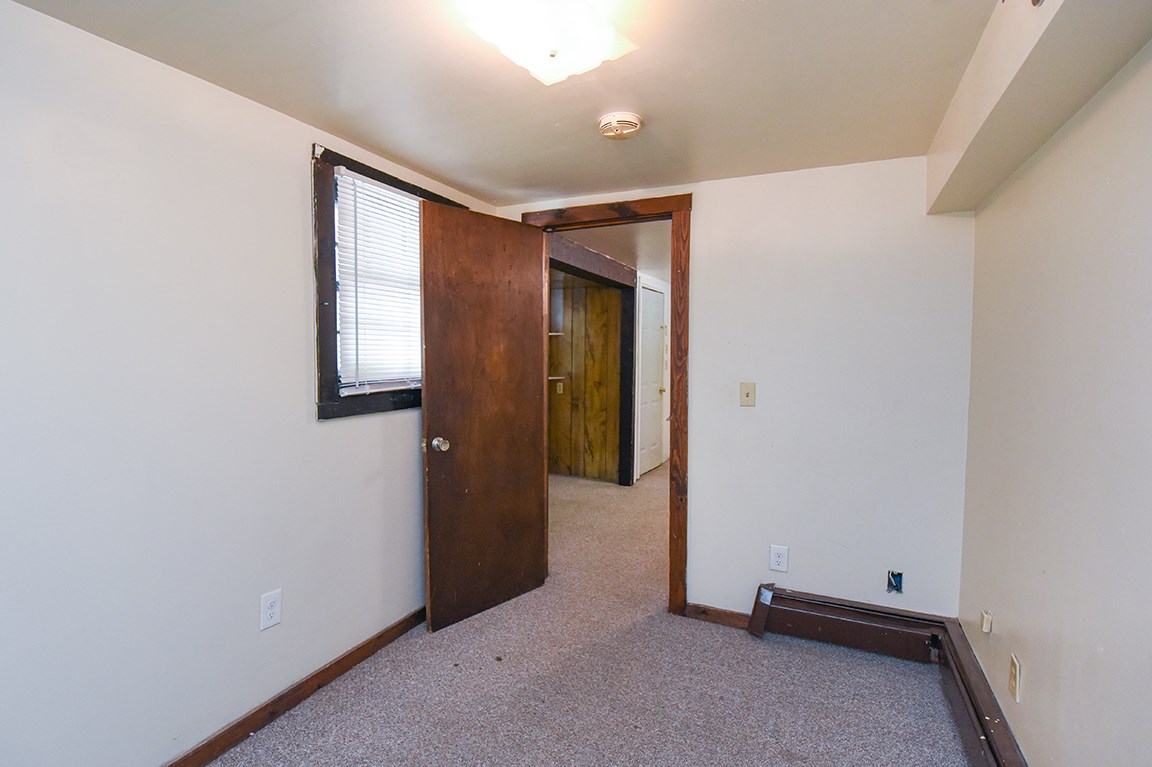 105 Main Street Raymond, NH 03077 - Photo 7 of 27 Gallery Image 7