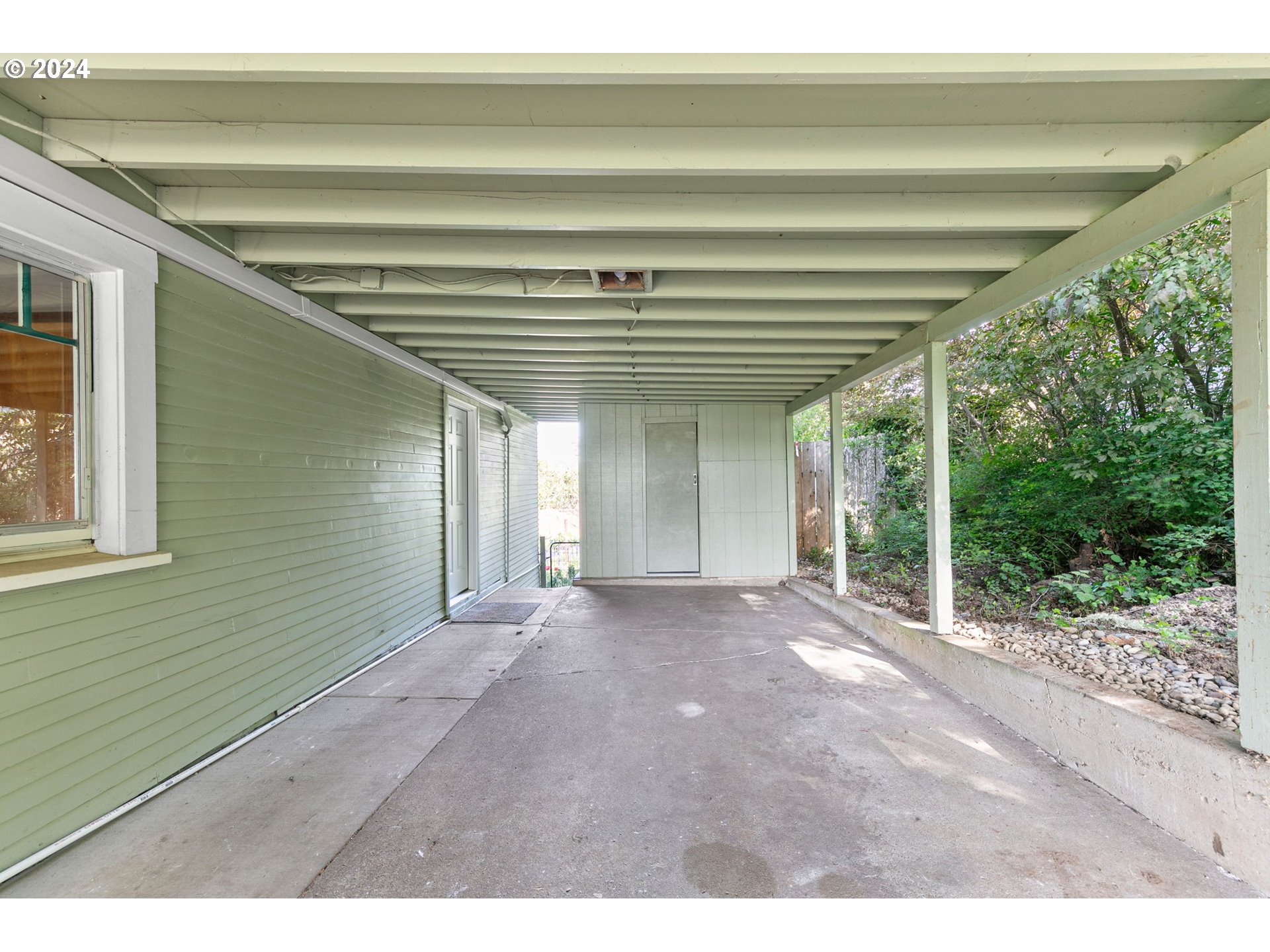 2919 Jefferson Street Eugene, OR 97405 - Photo 4 of 38 a view of a porch