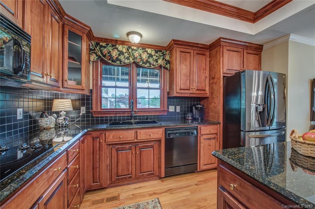 407 Dameron Road Bessemer City, NC 28016 - Photo 14 of 37