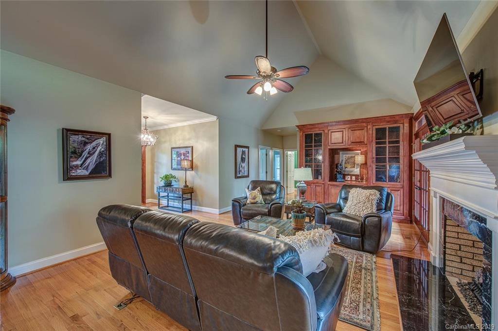 407 Dameron Road Bessemer City, NC 28016 - Photo 9 of 37