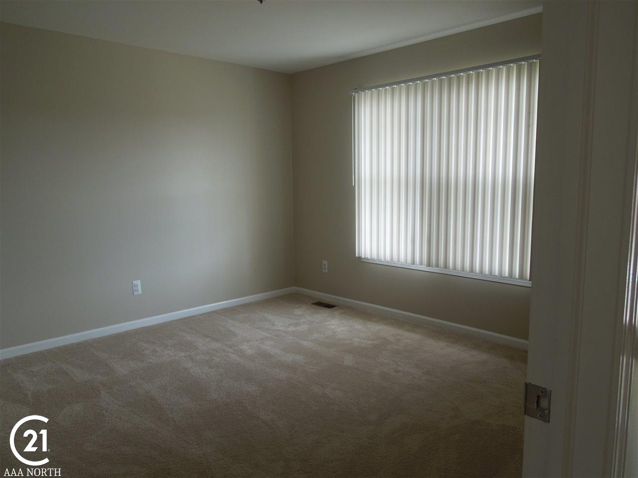 3174 Villanova Circle Rochester Hills, MI 48307 - Photo 33 of 44