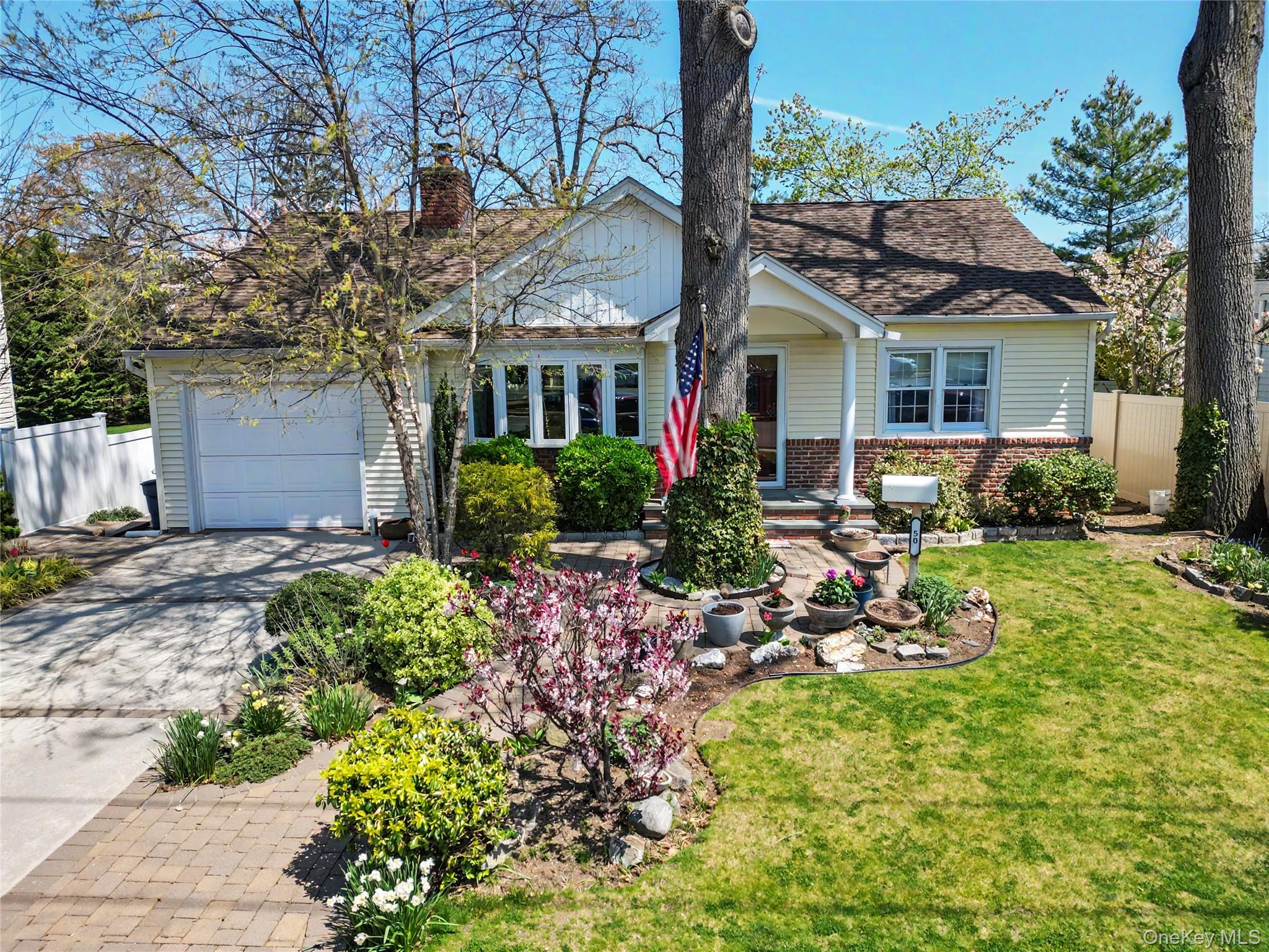 50 Little Whaleneck Road Merrick, NY 11566 - Photo 1 of 38