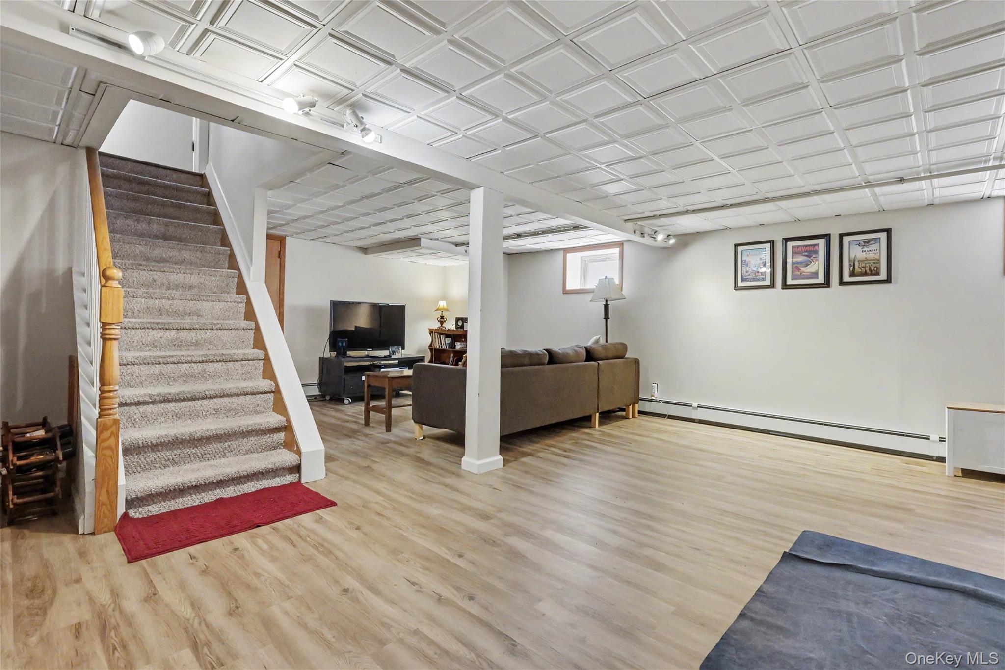 50 Little Whaleneck Road Merrick, NY 11566 - Photo 20 of 38