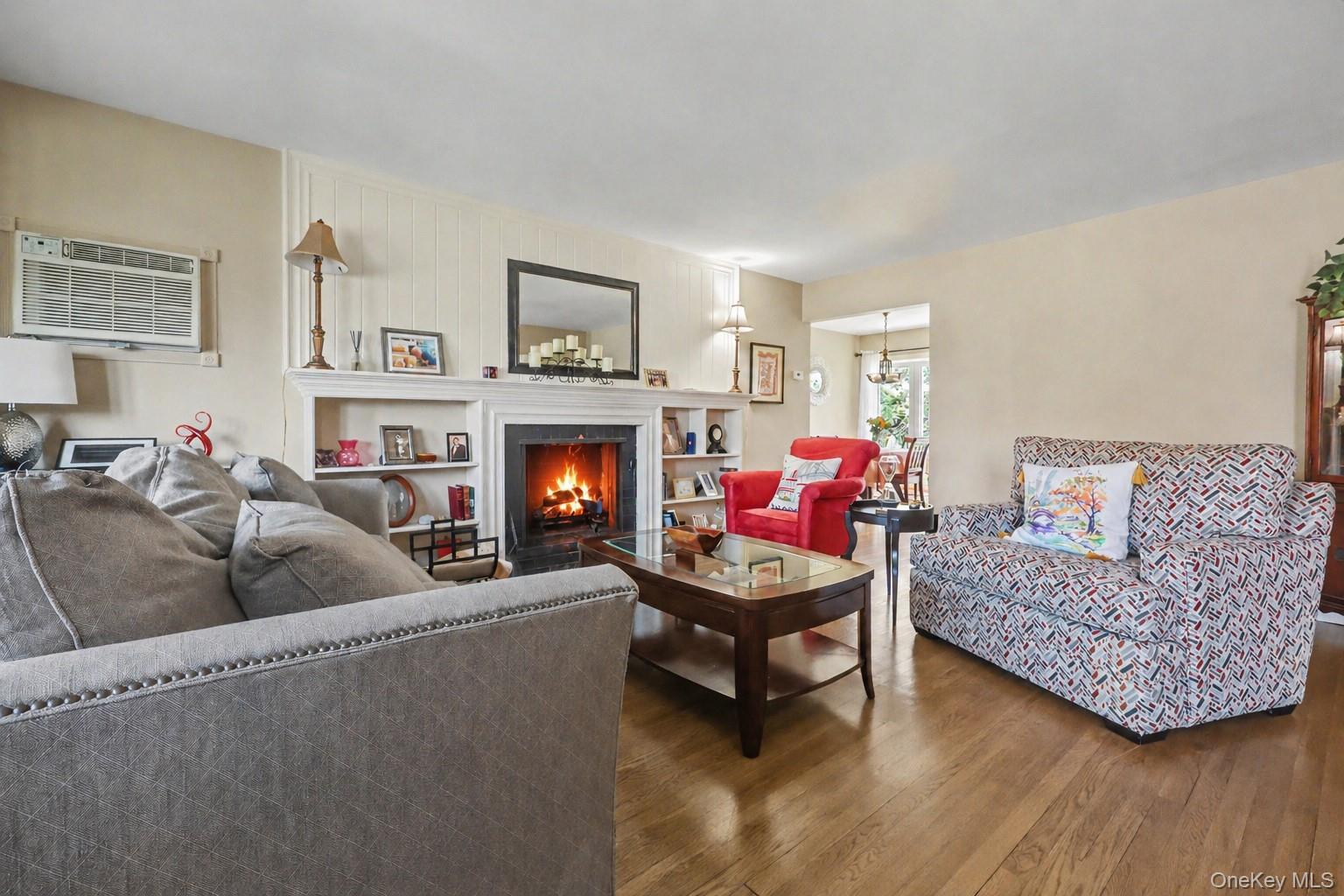 50 Little Whaleneck Road Merrick, NY 11566 - Photo 2 of 38