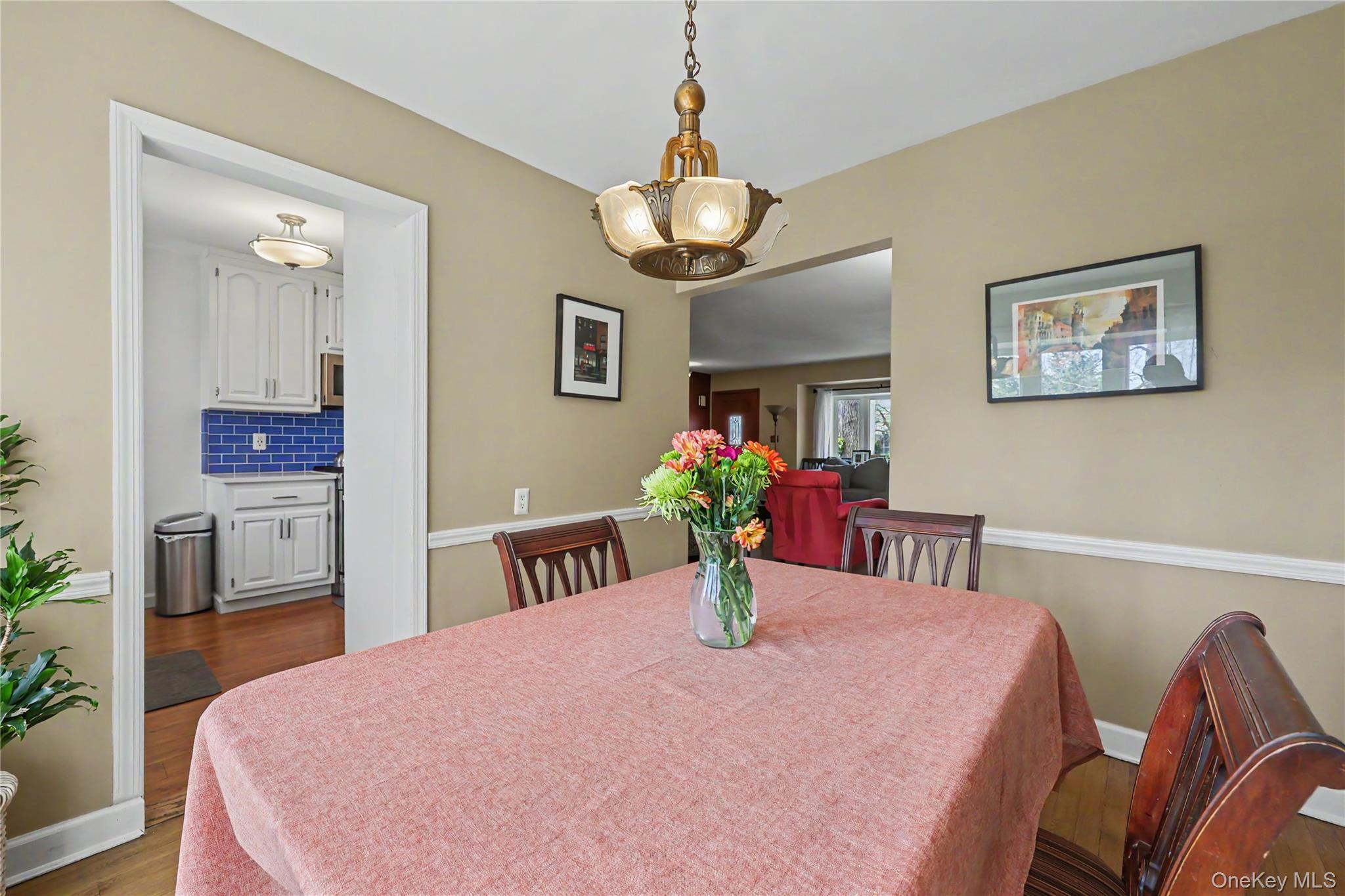 50 Little Whaleneck Road Merrick, NY 11566 - Photo 6 of 38