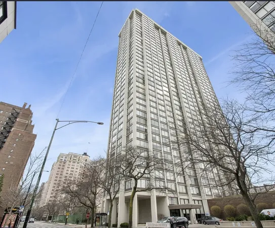 $225,000 | 5455 North Sheridan Road, Unit 908, Chicago, IL 60640