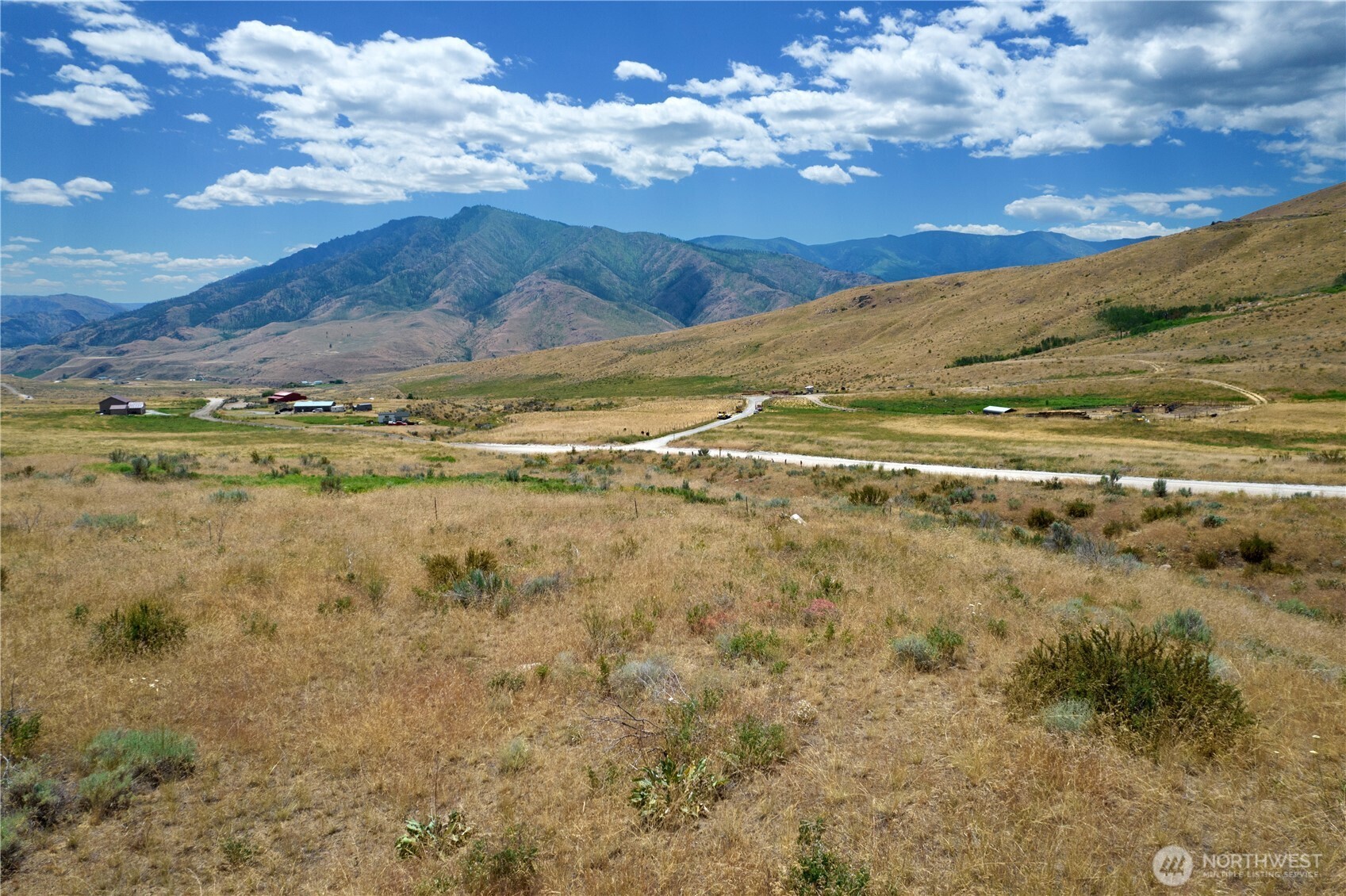 0 Bill Shaw Road Pateros, WA 98846 - Photo 1 of 32 a view of an ocean