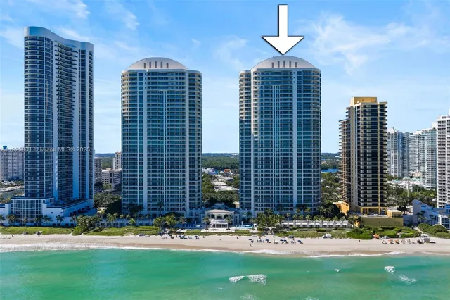 $11,950 | 16051 Collins Avenue, Unit 1202, Sunny Isles Beach, FL 33160