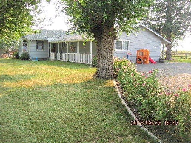 8250 Hill Road Klamath Falls, OR 97603 - Photo 1 of 31 Primary Photo
