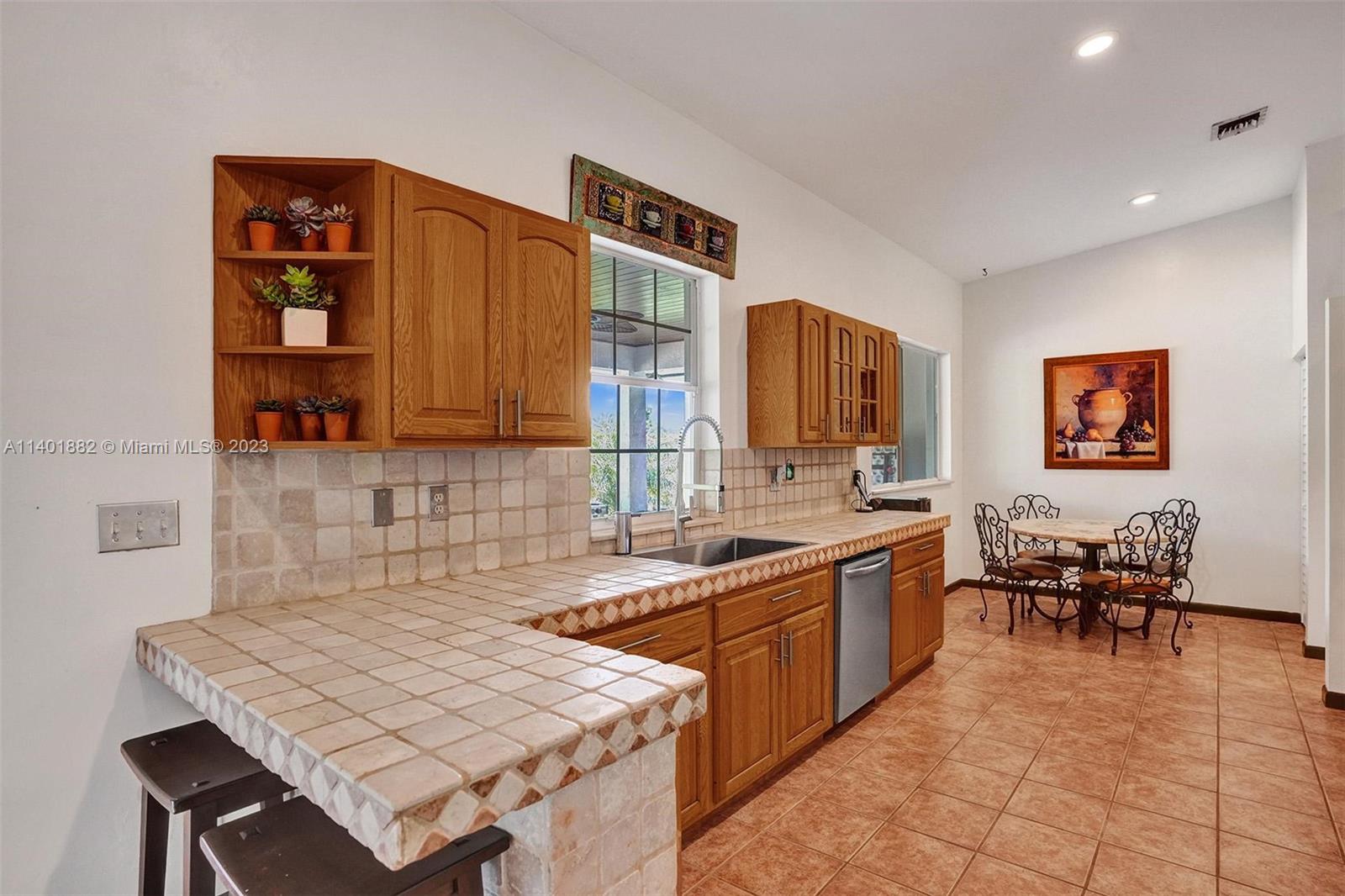 15971 Southwest 252nd Street Homestead, FL 33031 - Photo 21 of 92