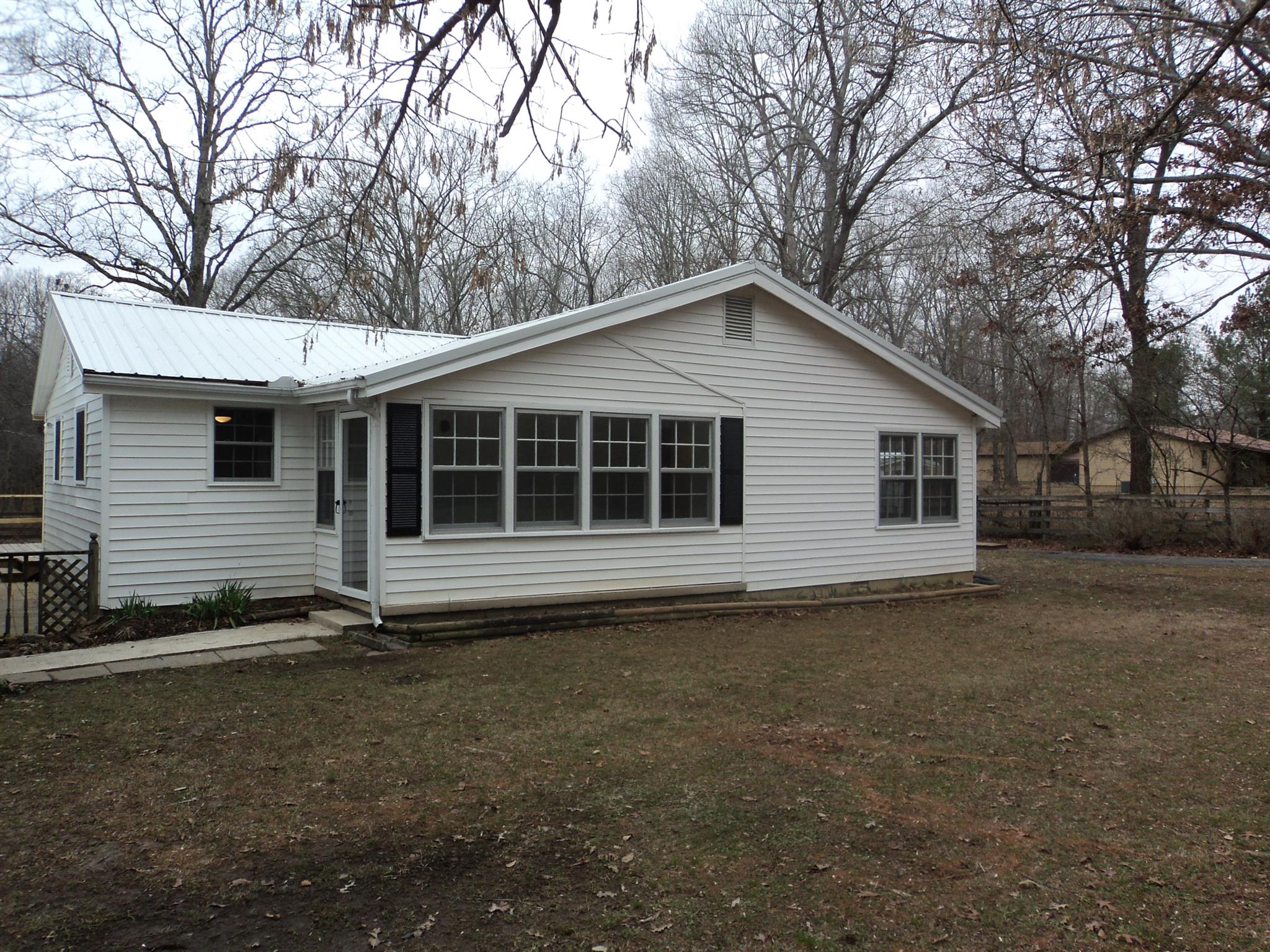1344 Cook Road Tullahoma, TN 37388 - Photo 2 of 15 Gallery Image 2