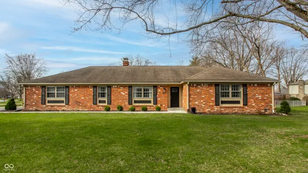 $379,900 | 7835 Scarborough Blvd S Drive, Indianapolis, IN 46256
