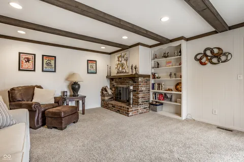 $349,900 | 7835 Scarborough Blvd S Drive, Indianapolis, IN 46256