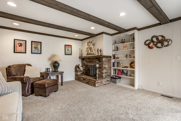 $379,900 | 7835 Scarborough Blvd S Drive, Indianapolis, IN 46256