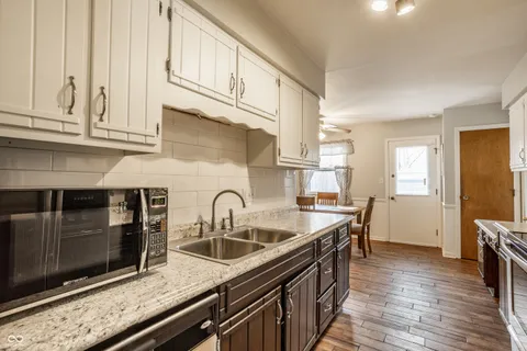 $349,900 | 7835 Scarborough Blvd S Drive, Indianapolis, IN 46256