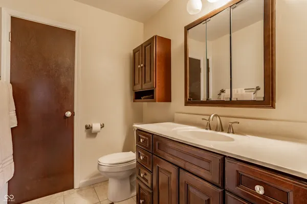 $379,900 | 7835 Scarborough Blvd S Drive, Indianapolis, IN 46256