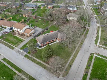 $349,900 | 7835 Scarborough Blvd S Drive, Indianapolis, IN 46256