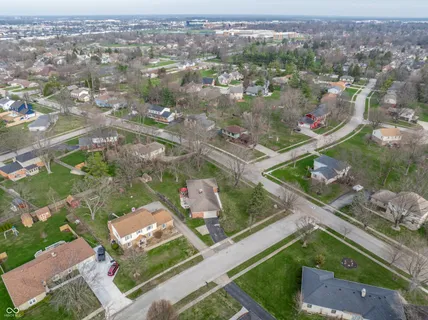 $349,900 | 7835 Scarborough Blvd S Drive, Indianapolis, IN 46256