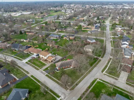 $349,900 | 7835 Scarborough Blvd S Drive, Indianapolis, IN 46256