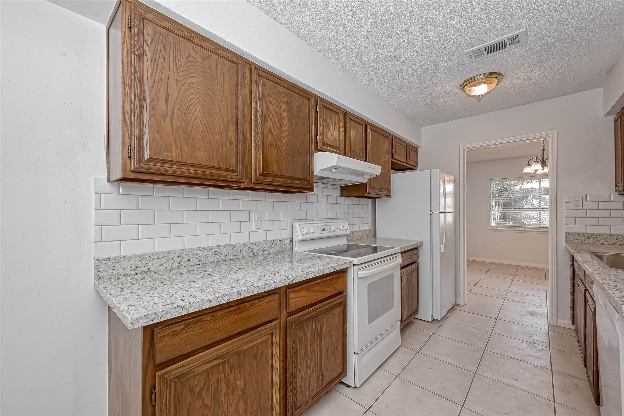 14179 Misty Meadow Lane Houston, TX 77079 - Photo 17 of 41