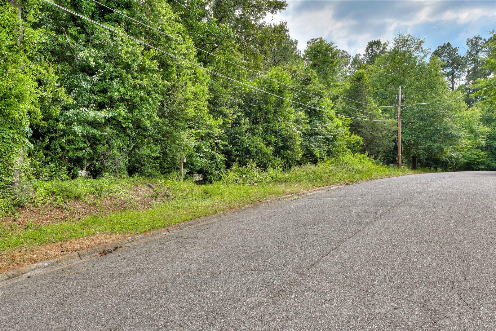 3084 Westwood Road Augusta, GA 30909 - Photo 2 of 6 04-101