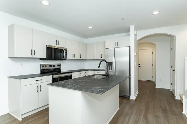 $337,250 | 1121 Century Village Lane Northeast, Rochester, MN 55906