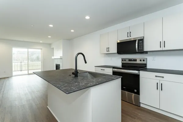 $337,250 | 1121 Century Village Lane Northeast, Rochester, MN 55906