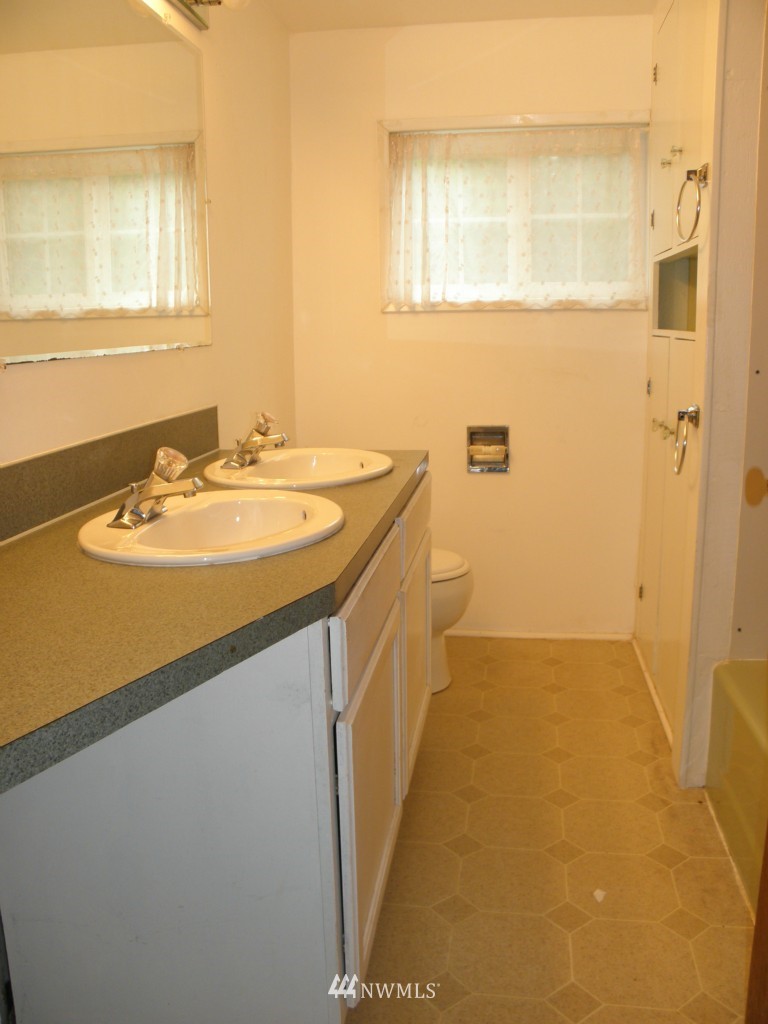 920 Granada Road Aberdeen, WA 98520 - Photo 7 of 16 Gallery Image 7