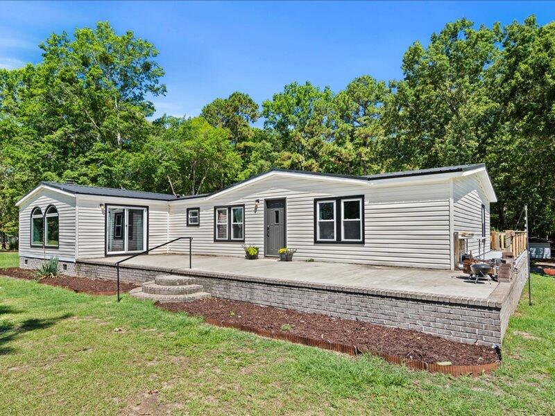 1664 Winding Pond Road Manning, SC 29102 - Photo 9 of 59