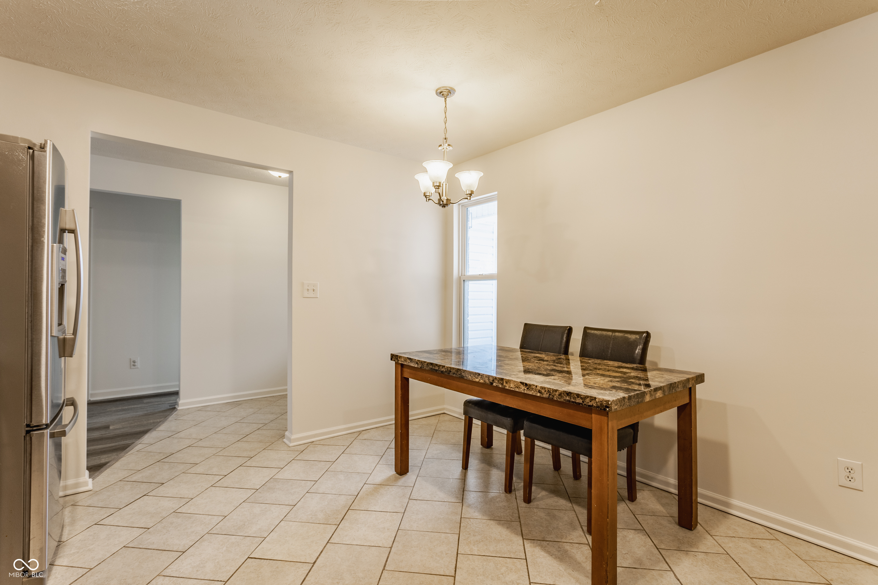 3865 Dusty Sands Road Whitestown, IN 46075 - Photo 7 of 27 Gallery Image 7