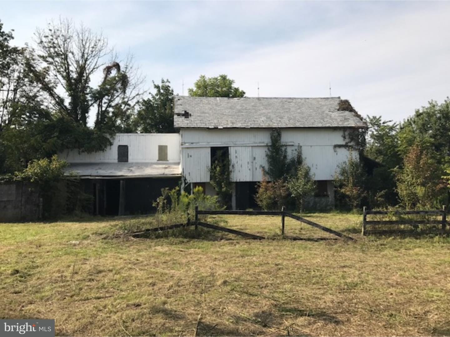 2090 Meetinghouse Road Jamison, PA 18929 - Photo 3 of 7 Gallery Image 3