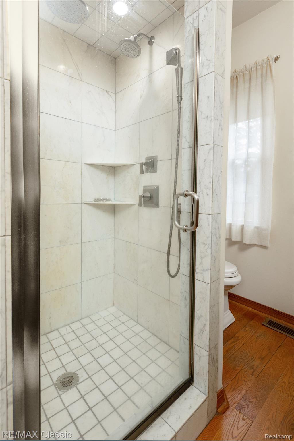 17373 Ridge Road Northville, MI 48168 - Photo 17 of 31 Full Bath