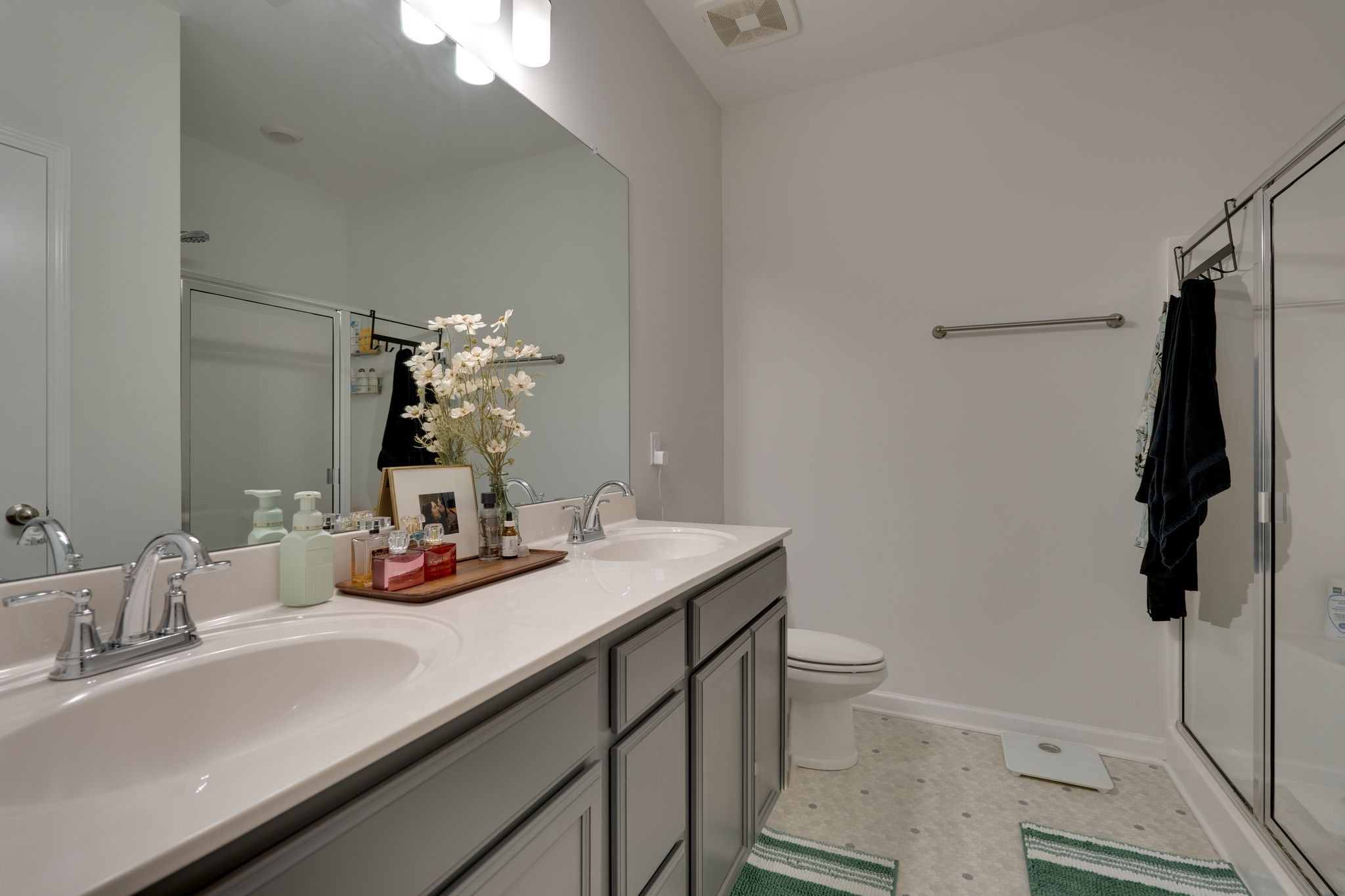 3229 Chatfield Drive Murfreesboro, TN 37129 - Photo 16 of 26 a bathroom with a sink toilet and mirror